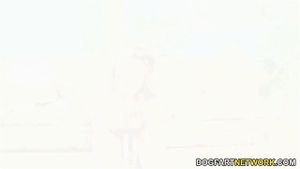Rilynn Rae 被高大黑人猛男搭讪并激情性爱