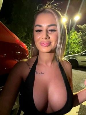 最新ONLYFANS泄露 - 详情中附有MEGA链接