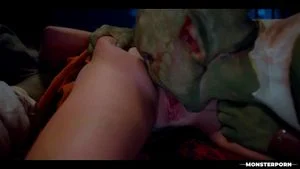 地精兽人狂欢戏仿：3女2男奇幻种族群交，内射口交和束缚