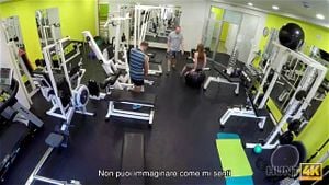 戴绿帽子 意大利语 4k