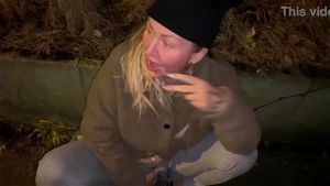 在街头被邀请喝一杯，以迎接一场激情释放