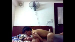 青春活力的年轻女孩 2010