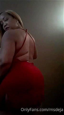 黛雅·布莱克女士 丰满身材 巨乳