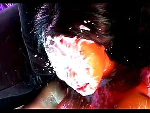 黑人女性自慰高潮 - 模拟射精