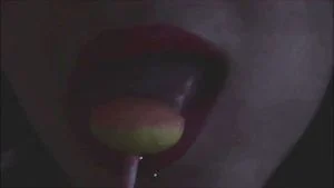 体验极致感官刺激的成人ASMR，享受私密时刻的深度放松与愉悦。