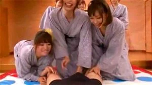 Megu Fujiura 是一位迷人的日本成人演员，以其充满激情和专业的表演而闻名。她擅长展现各种角色，带来引人入胜的视觉体验。她的作品涵盖了多种成人内容类型，满足不同观众的喜好。探索她的精彩演出，享受高品质的娱乐。