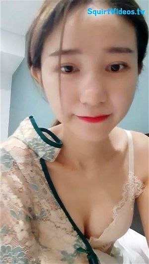 超级美丽的空姐，甜美女孩，俘获你的心，无套性爱，声音如此响亮