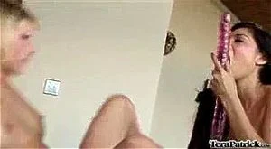 色情性感的