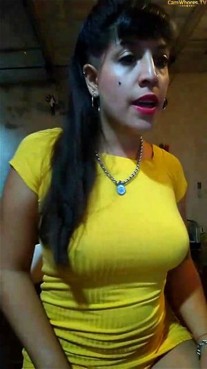 性感美女展现自我，享受成人世界的激情与欢愉。