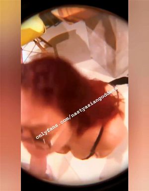 沉睡亚洲荡妇 1021