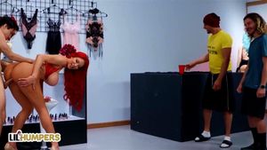 Lil Humpers - 火辣红发女郎Nicolette Shea撞见Ricky Spanish在性用品店做爱