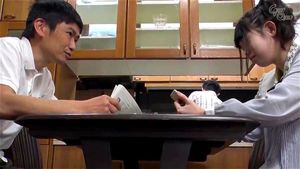 GVG-520 女婿盯上岳母那对过于丰满的巨乳。