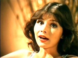 《欲望的深处 - 1979》 - 体验一场经典成人电影的诱惑之旅。这部影片展现了成熟魅力的绽放，充满激情与感官刺激。加入探索，沉浸在复古风格的浪漫与欲望交织中，适合寻求怀旧与成人娱乐的观众。<<<1>>>