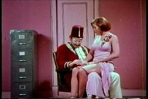 漫画中的情欲 (1973) - <<<1>>>