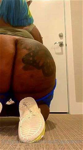走廊中的火辣翘臀