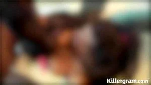 Kiki Minaj - 重返黑暗
体验一场充满激情与掌控力的旅程，Kiki Minaj 以其标志性的魅力引领你进入一个黑暗而诱人的世界。这部作品展现了成熟女性的性感与力量，融合了成人娱乐中的热门元素，如角色扮演和强烈的情感互动。描述中，她以自信的姿态探索欲望的深度，带来一场视觉与感官的盛宴，适合寻求刺激与沉浸式体验的观众。影片时长<<<1>>>分钟，确保内容符合成人标准，聚焦于成年人的自愿互动。