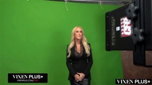 VIXENPLUS 美国熟女 第1集 - 幕后花絮一览