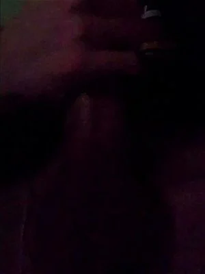 抚摸我的鸡巴