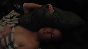 妻子共享。我和另一位朋友舔我妻子的阴部