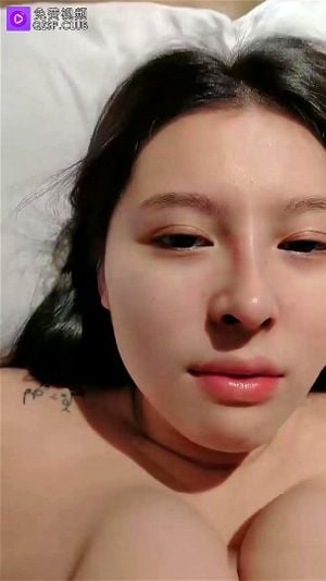 丰满迷人小姐姐！性感身材乳交激情！骑脸口交湿润蜜穴，丰臀骑乘体位，第一视角劲爆直播