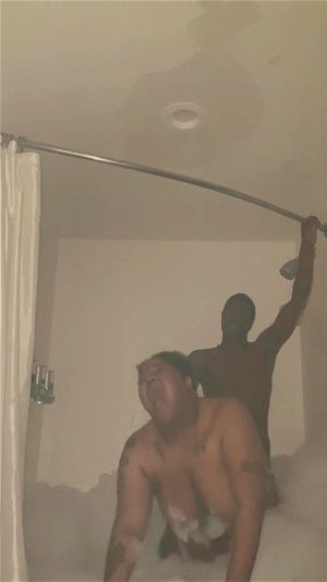 按摩浴缸乐趣