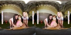Naughty America - 性感 BABES，Kyler Quinn、Paige Owens和Whitney Wright，三人合力搞定健身房猛男