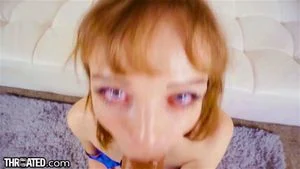 可爱金发美女进行一场激情口交 - Throated