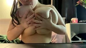 美味巨乳