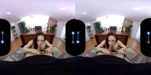 BaDoink VR 香奈儿·普雷斯顿急需一场解压性爱 VR 色情片。体验这位魅力女性在虚拟现实中寻求释放，沉浸在感官刺激的成人内容中。使用VR技术，享受沉浸式的亲密互动，满足您的幻想。探索热门成人关键词，如VR性爱和成人娱乐，适合寻求放松的成年观众。