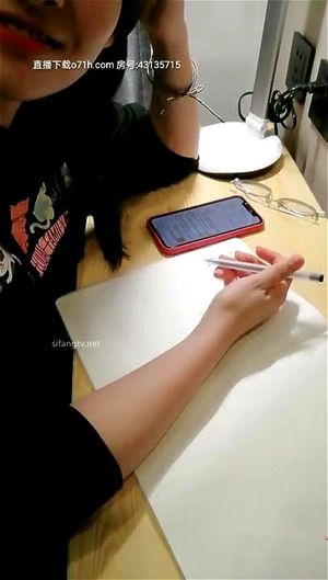 亚洲美女