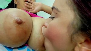巨乳美女