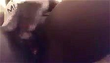 黑人熟女粉红色猫独奏喷