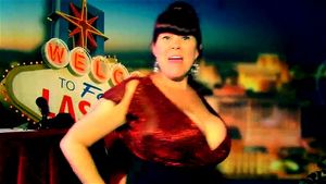 Rebecca Love的激情演出，展现成熟女性的魅力与诱惑。这部影片将带你进入一个充满欲望与激情的世界，适合寻求刺激与感官享受的观众。探索成人内容的深度与多样性，体验专业制作的视觉盛宴。