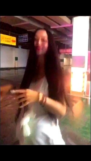 亚洲孕妇舞者