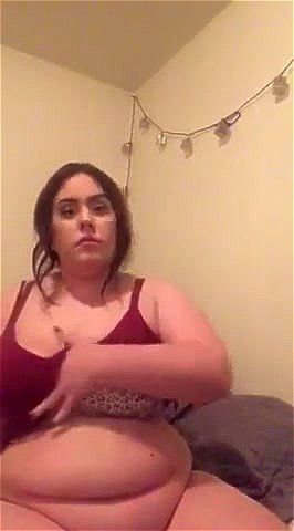 丰满腹部