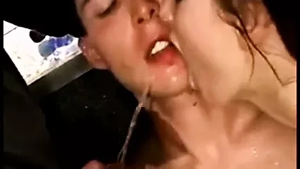 双性恋精液和小便爱好者