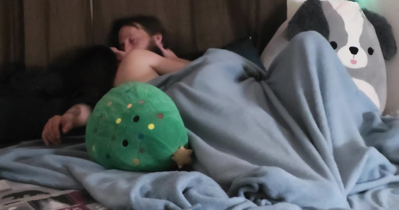 禁忌秘密：爸爸的家。禁忌秘密的第一条规则是你不谈论禁忌秘密！！