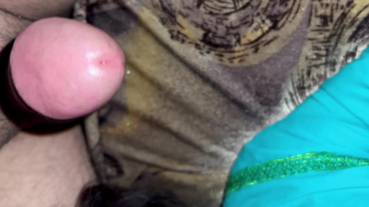 一个平静的夜晚在家创造美丽的回忆和深刻的情感联系（18+）