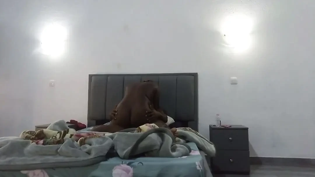 如果我们做爱，那太好了，会让人嫉妒。