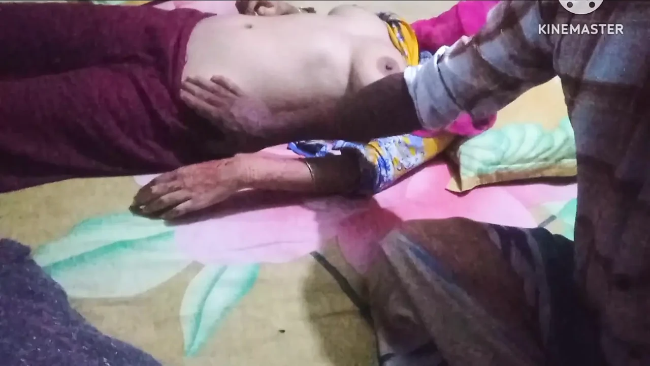 Bangladeshi stepsister give me massage. me give a massage his bobs
