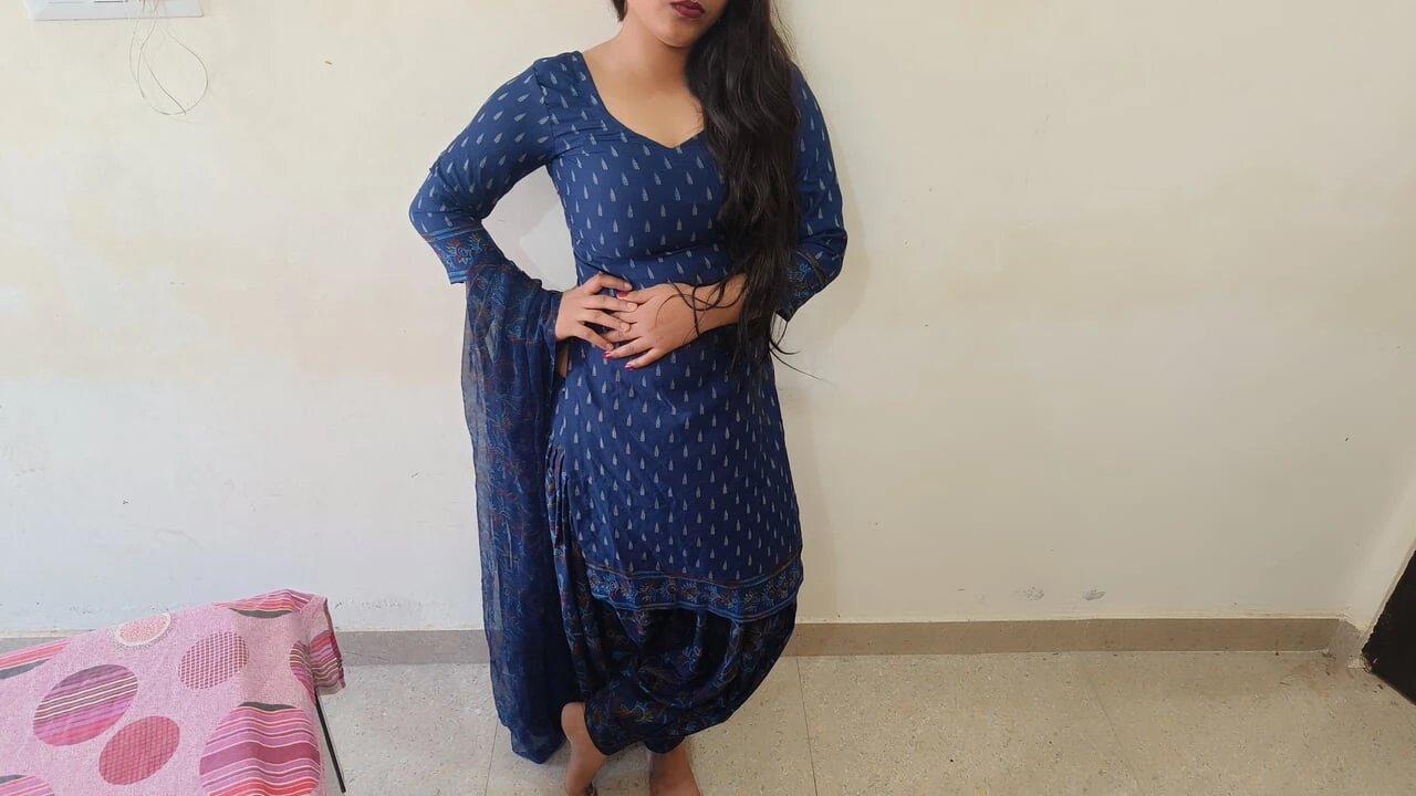 Jab Ghar Pe Koi Nahi Tha Tab 穆斯林 Ladki Ne Apni 阴户 Chacha Ke Lad Lad Se Aur Kiya 完整浪漫 Saaf 印地语 Awaaz Mein