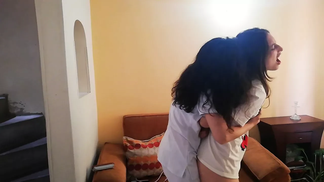 护士用她的手指给我做妊娠试验