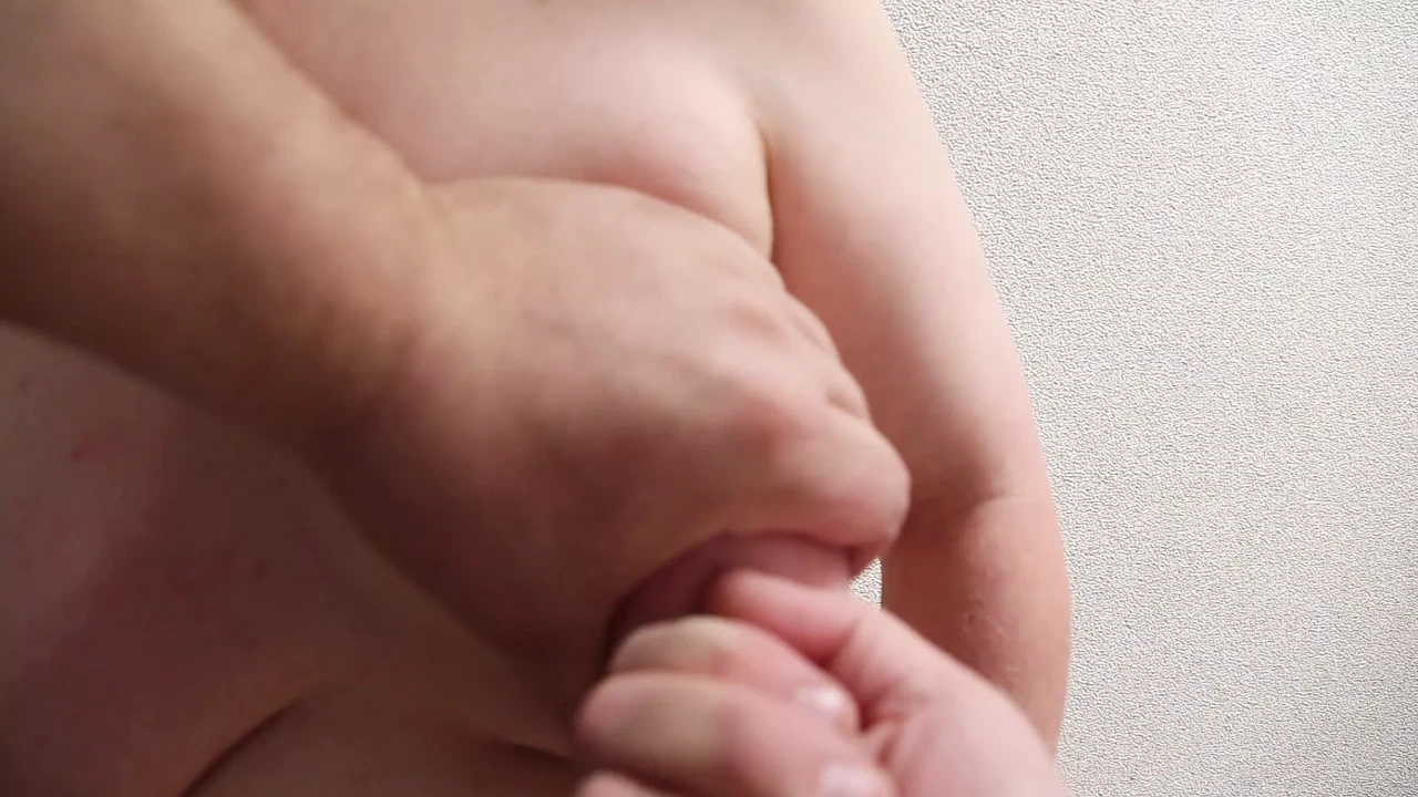 极端地拉乳头 - 导演剪辑