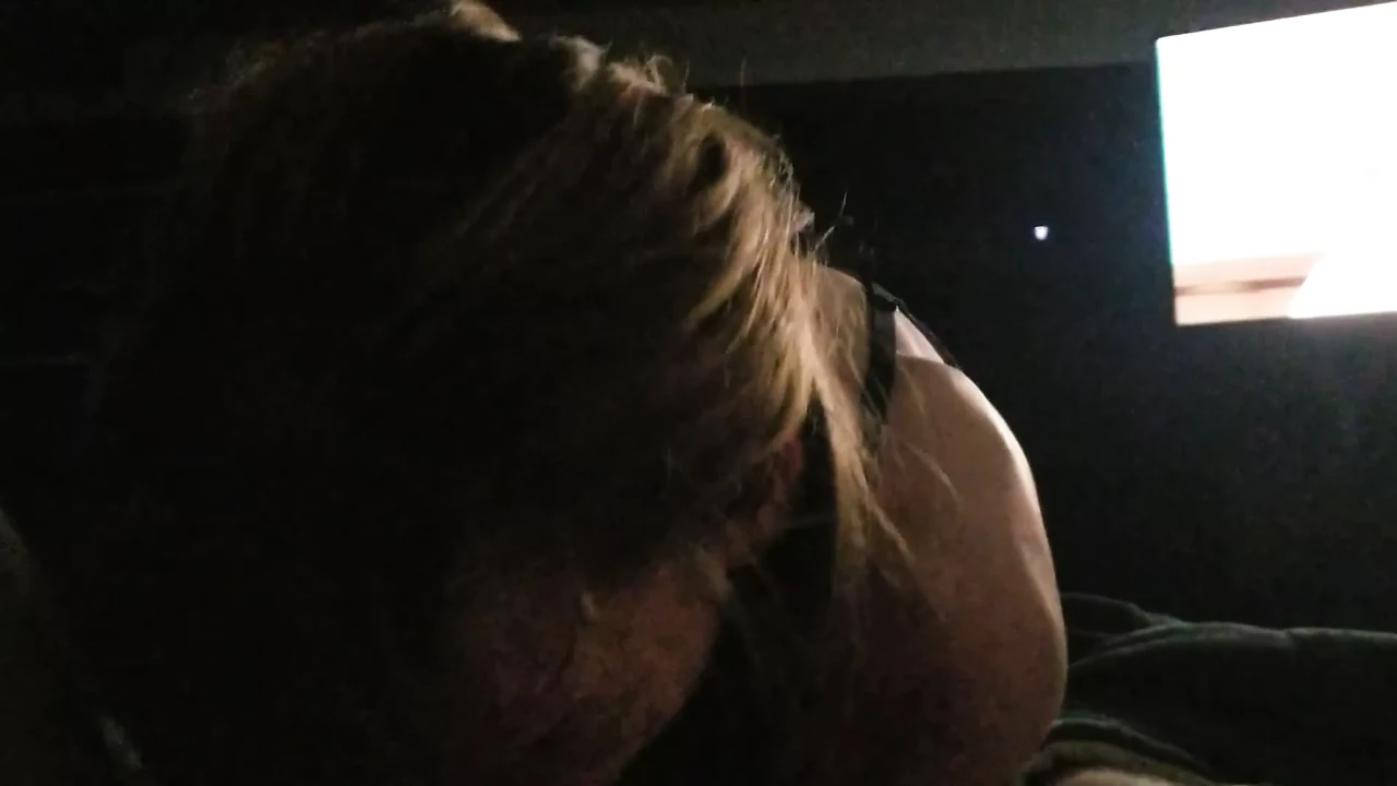 希腊女友吮吸鸡巴和下流话