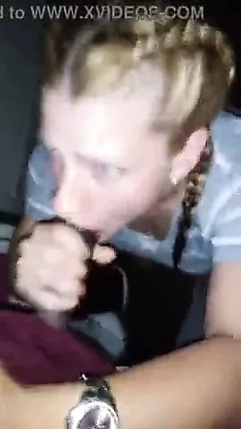 她的头部游戏很疯狂